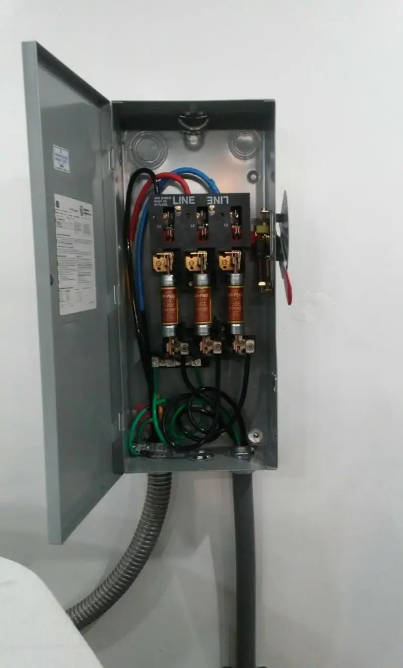 Three-phase disconnect switch installed for Electrical Wiring & Rewiring in Palm Tree